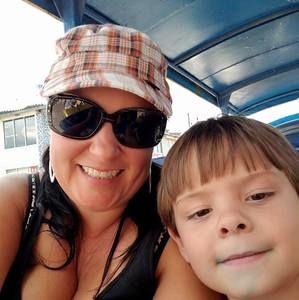 Meet your Posher, Amy